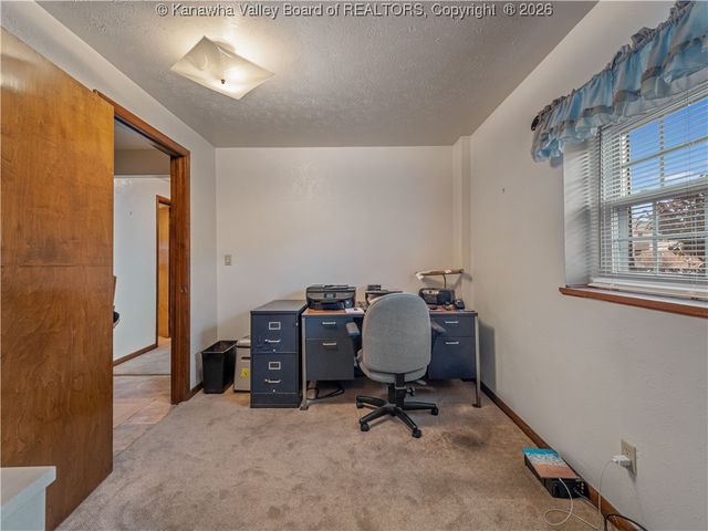 33 Marilyn Road, Scott Depot, WV 25560