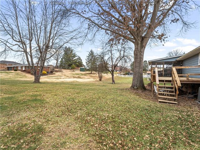 33 Marilyn Road, Scott Depot, WV 25560