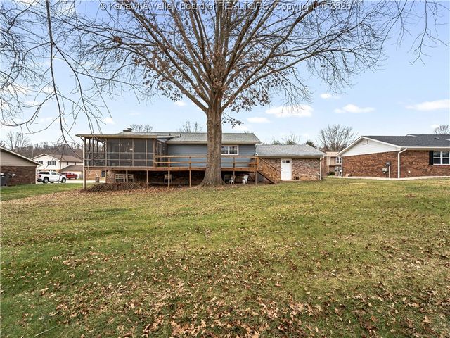 33 Marilyn Road, Scott Depot, WV 25560