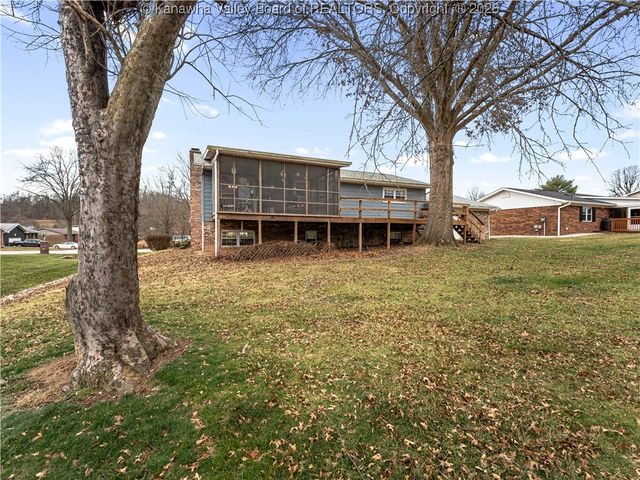 33 Marilyn Road, Scott Depot, WV 25560