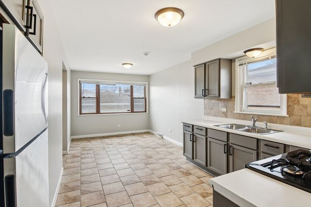 270 Madison Avenue, Calumet City, IL 60409