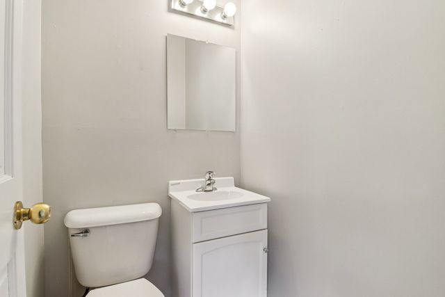 270 Madison Avenue, Calumet City, IL 60409