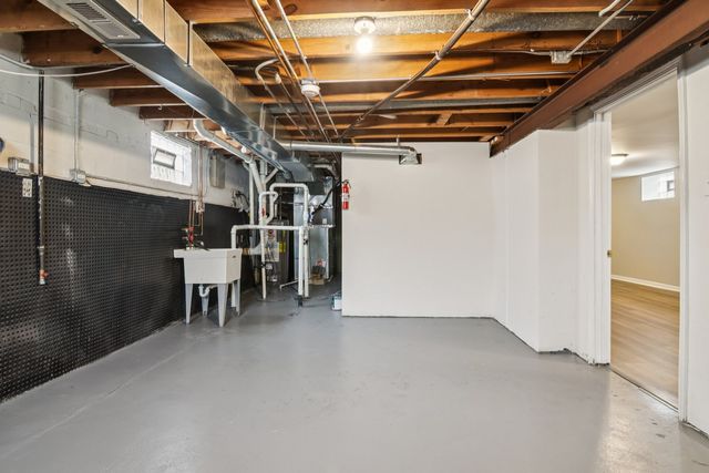 270 Madison Avenue, Calumet City, IL 60409