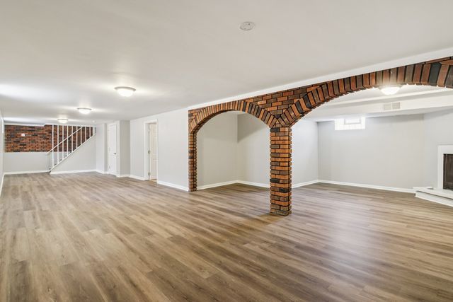 270 Madison Avenue, Calumet City, IL 60409