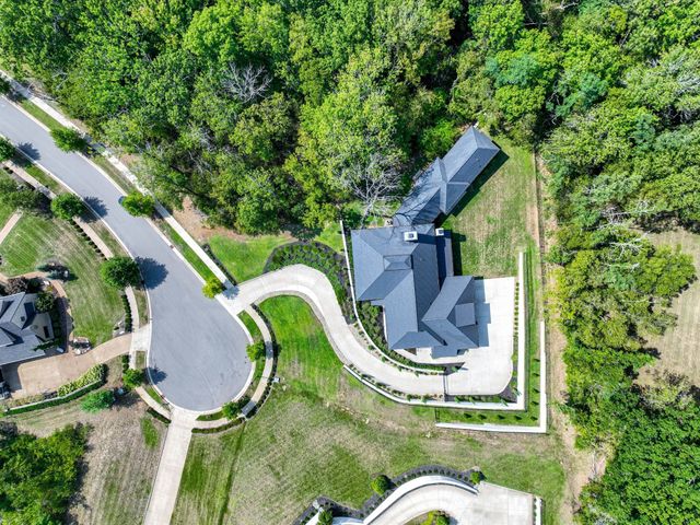 6452 Penrose Dr, Brentwood, TN 37027