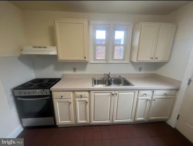 2311 PENN AVE, Reading, PA 19609