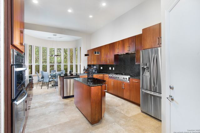 11835 Elmscourt, San Antonio, TX 78230