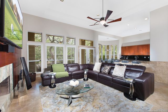 11835 Elmscourt, San Antonio, TX 78230
