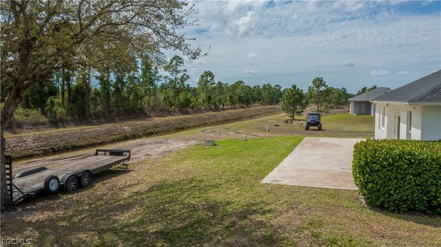 1256 Edna ST E, Lehigh Acres, FL 33974