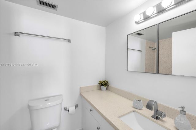 3725 S Ocean Dr 905, Hollywood, FL 33019