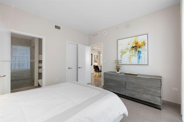 88 SW 7th St 1201, Miami, FL 33130