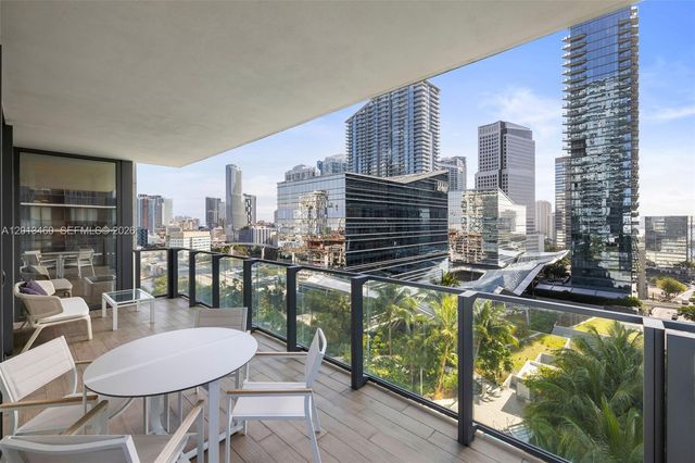88 SW 7th St 1201, Miami, FL 33130