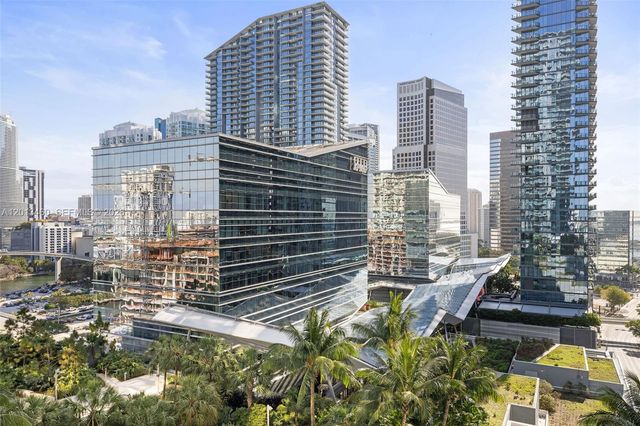 88 SW 7th St 1201, Miami, FL 33130