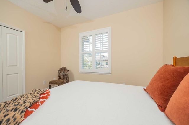 64 Grand Ravine Dr, St Augustine, FL 32086