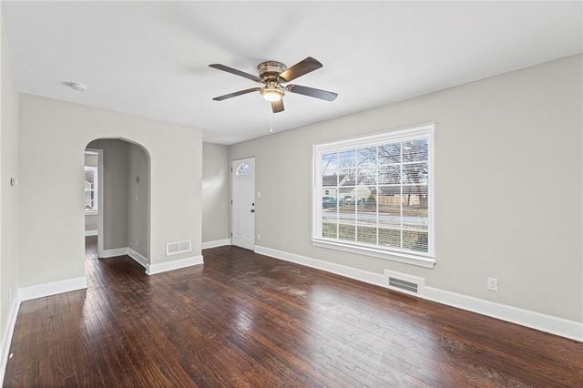 7608 W 63rd Terrace, Mission, KS 66202