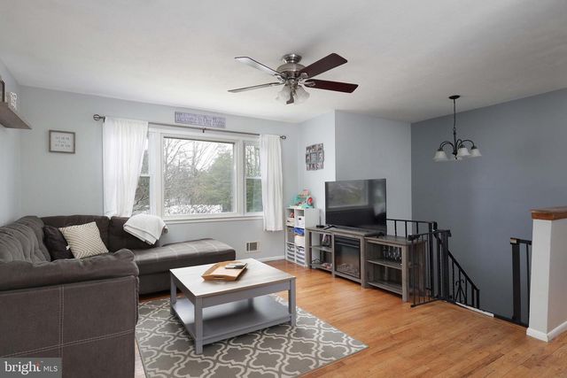 973 STAFFORD DR, Toms River, NJ 08753