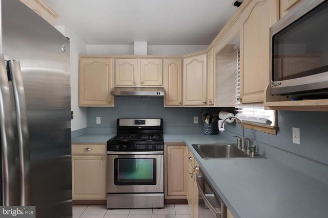 973 STAFFORD DR, Toms River, NJ 08753