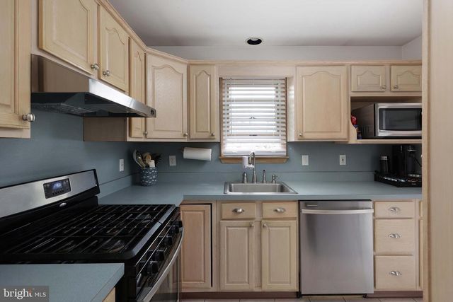 973 STAFFORD DR, Toms River, NJ 08753