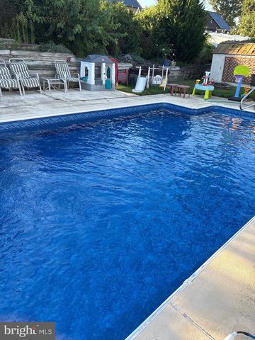 973 STAFFORD DR, Toms River, NJ 08753