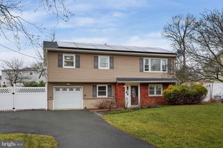 973 STAFFORD DR, Toms River, NJ 08753