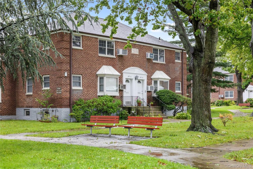 249-52 60th Avenue Upper, Little Neck, NY 11362 — photo 2