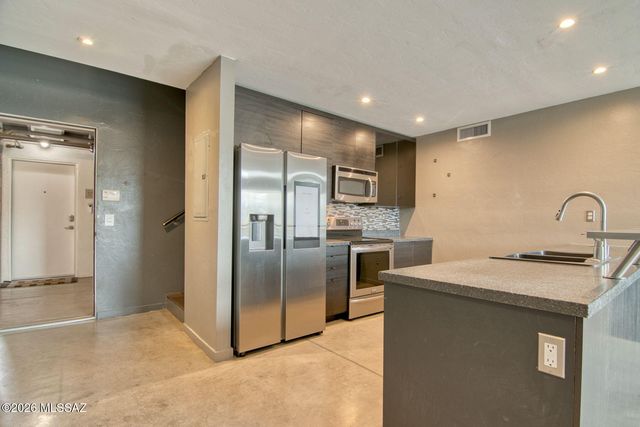 1001 E 17th St Apt 114, Tucson, AZ 85719