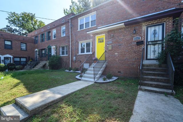 5053 SHERIFF RD NE, Washington, DC 20019