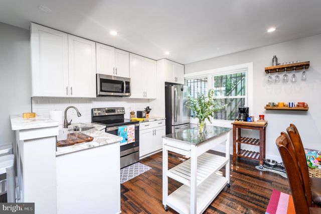 5053 SHERIFF RD NE, Washington, DC 20019
