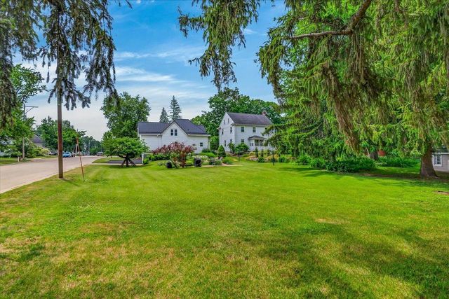 229 E Pearl Street, Belleville, WI 53508