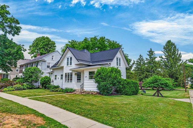 229 E Pearl Street, Belleville, WI 53508