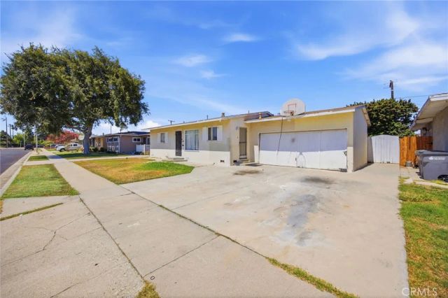 139 E 229th Street, Carson, CA 90745