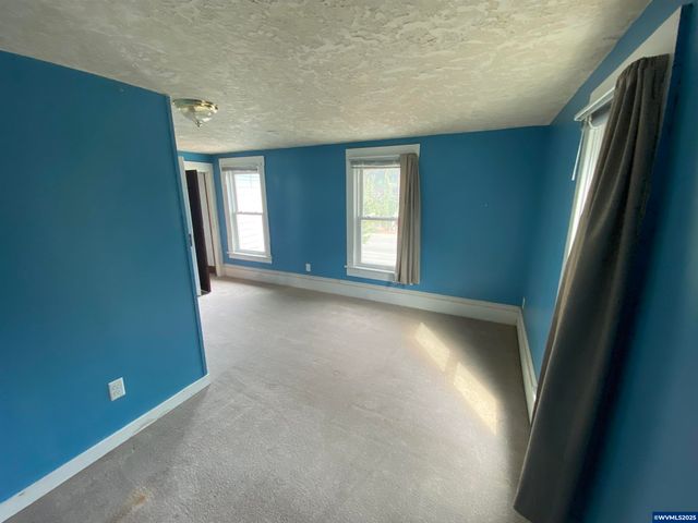 1625 12th St SE, Salem, OR 97302