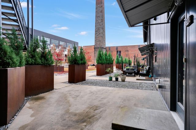 1348 Rosa L Parks Blvd, Nashville, TN 37208