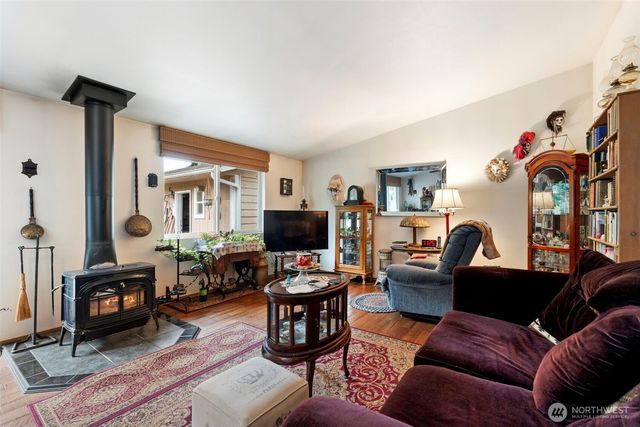 220 California Street, Pe Ell, WA 98572