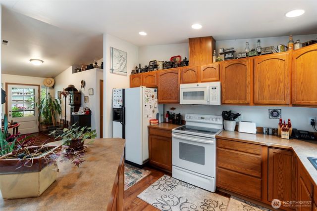 220 California Street, Pe Ell, WA 98572