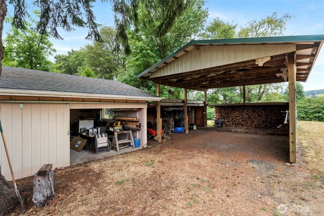 220 California Street, Pe Ell, WA 98572