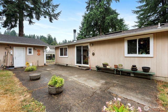 220 California Street, Pe Ell, WA 98572