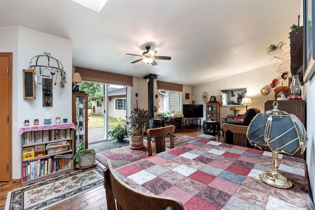 220 California Street, Pe Ell, WA 98572