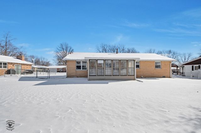 817 Stonewall Drive, Bourbonnais, IL 60914