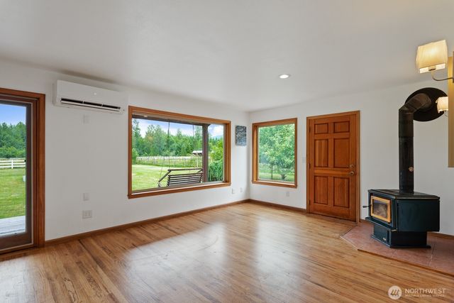 6373 Eastwood Road, Deming, WA 98244