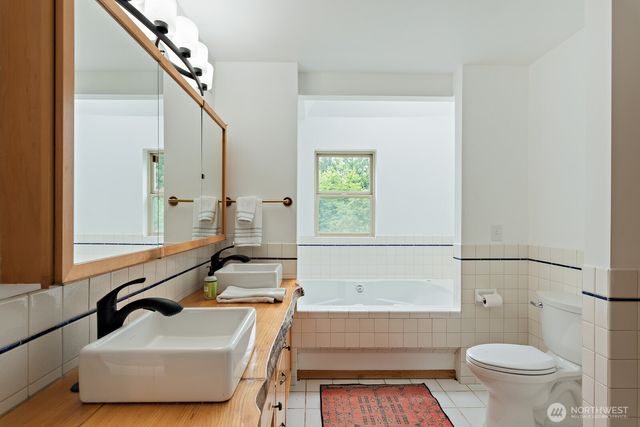 6373 Eastwood Road, Deming, WA 98244