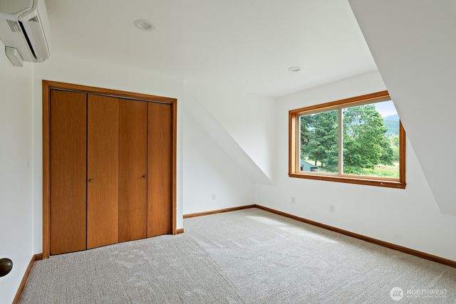 6373 Eastwood Road, Deming, WA 98244