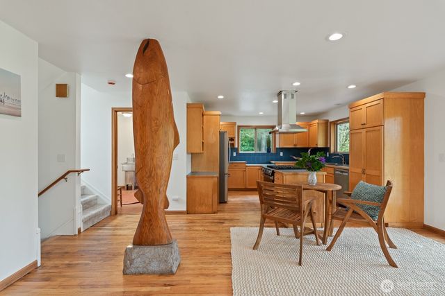 6373 Eastwood Road, Deming, WA 98244