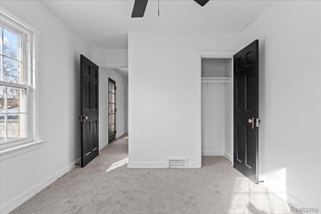 1210 Blanchard Avenue, Flint, MI 48503