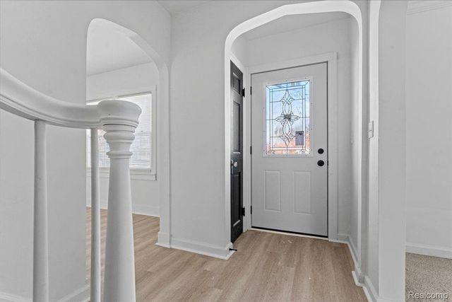 1210 Blanchard Avenue, Flint, MI 48503