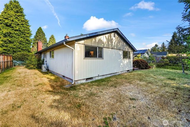 1309 Lenore Drive, Tacoma, WA 98406
