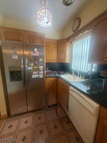 72 Morrell Pl, Garfield City, NJ 07026