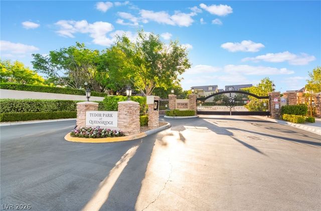 9236 Whitekirk Place, Las Vegas, NV 89145