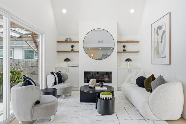 2243 Emmett Court, Santa Clara, CA 95051