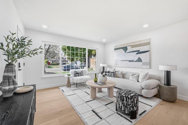 2243 Emmett Court, Santa Clara, CA 95051